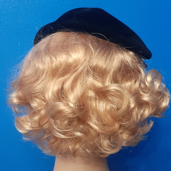 Vtg Midi Made in France Black Hat with Veil - Picture 4 of 5